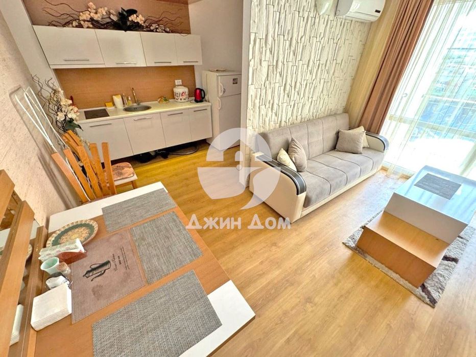 Продава се Двустаен апартамент в к.к. Слънчев бряг - 64 кв.м за 1282 €/кв.м - Снимка #2