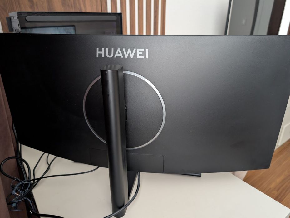 Монитор huawei mate view GT 165 Hz