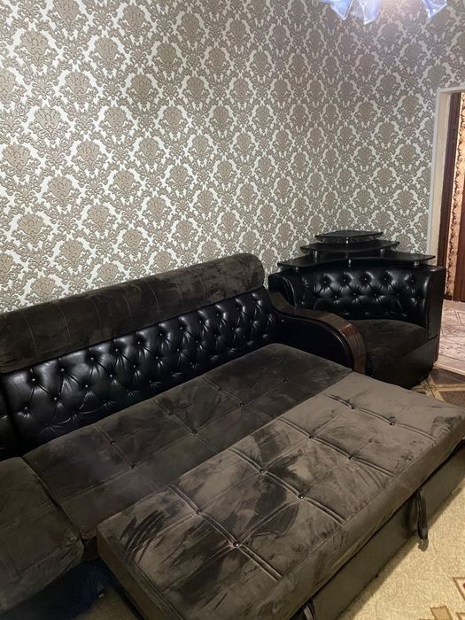 Продаю угловой диван