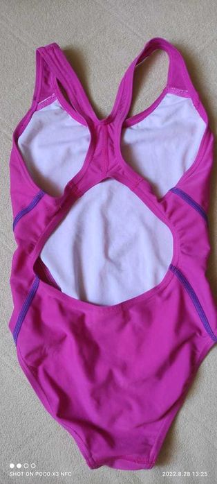 Купальник для девочки фирма "Speedo",