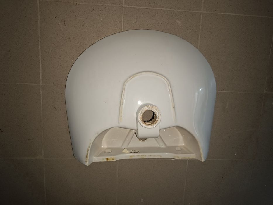 Раковина со стойкой