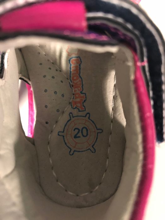 Sandale / Sandalute Apakowa, marimea 20 EU (NOU)