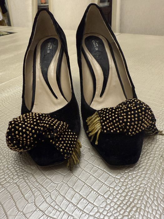 Срочно продам туфли