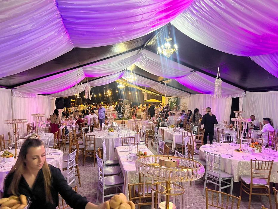 Inchiriem cort pentru evenimente