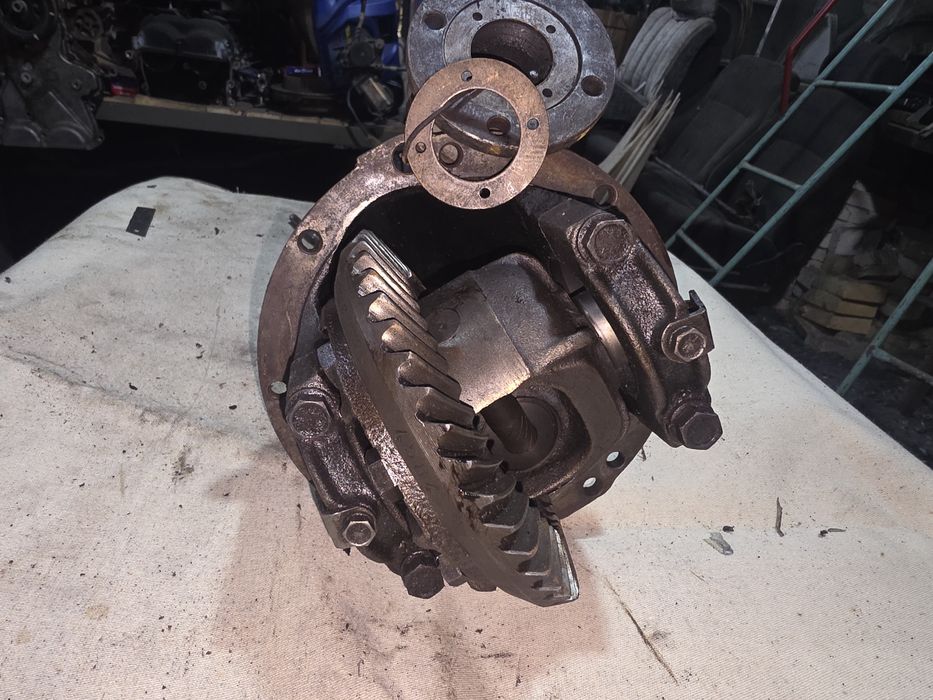 Продам редуктор заднего моста на Ваз