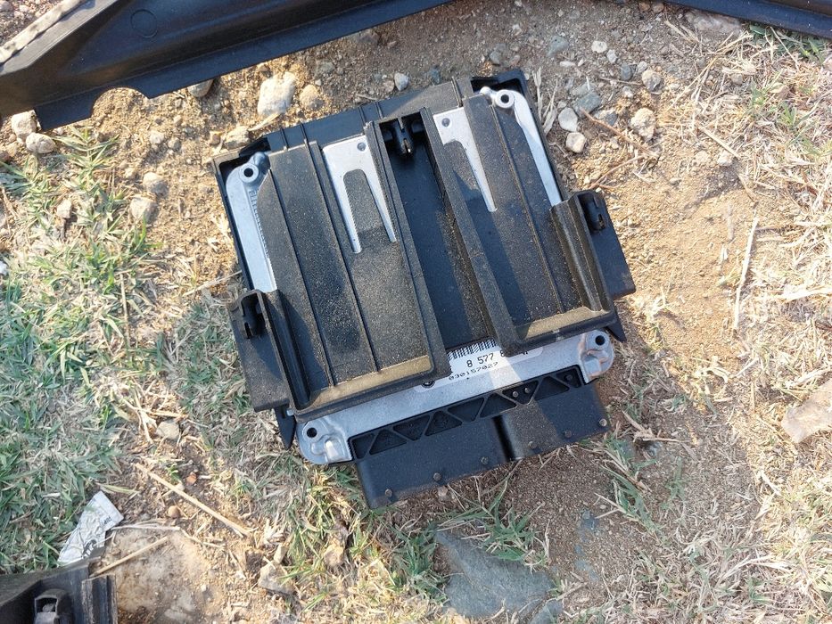 Компютър двигател Ф30 ф31 бмв 3.0д 258кс n57 bmw f30 f31 3.0d