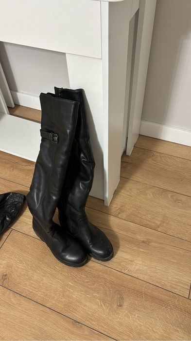 Сапоги , ботфорты кожаные черные зимние