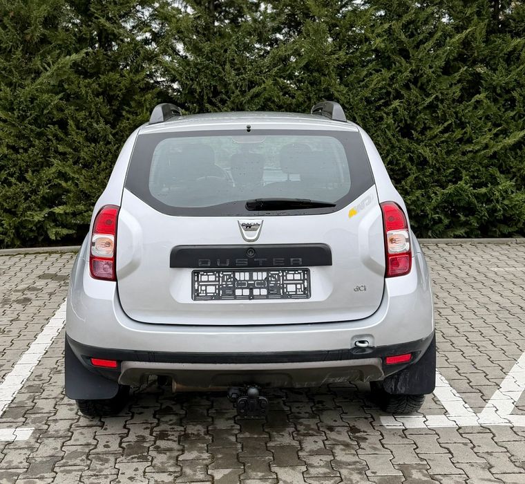 Vând Dacia Duster 4x4