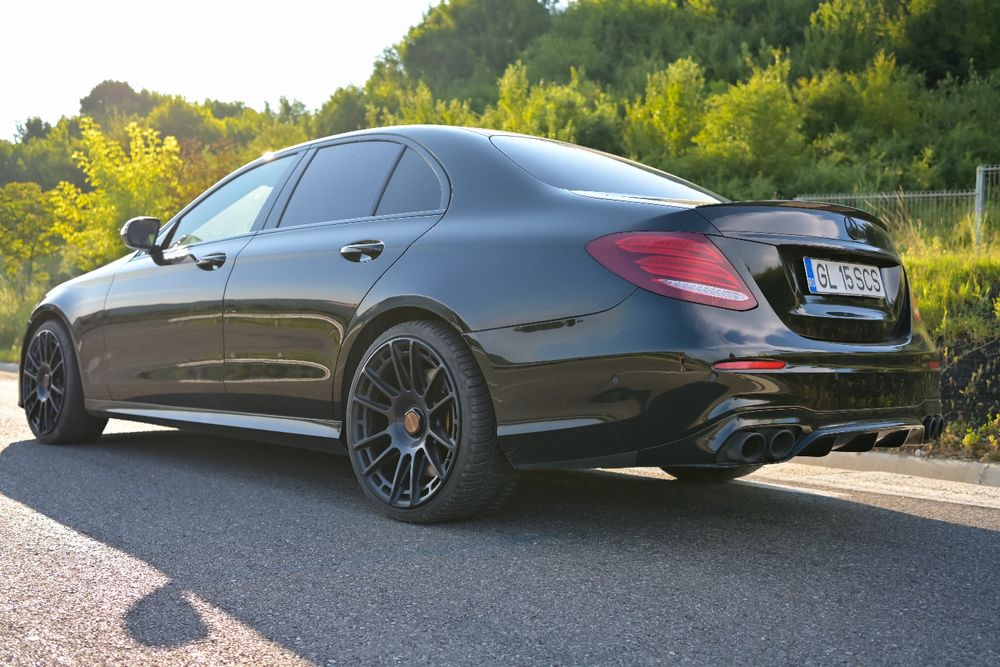 Mercedes E43 AMG