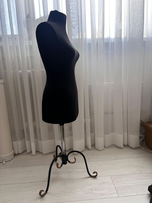 Манекены на ножке