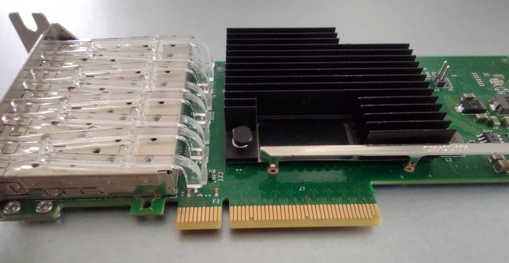 Intel X710-DA4 Мрежова Платка 4-порта 10Gb SFP+ UCSC-PCIE-IQ10GF
