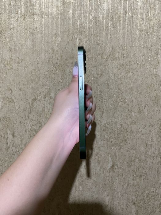 Айфон 13 сатылады