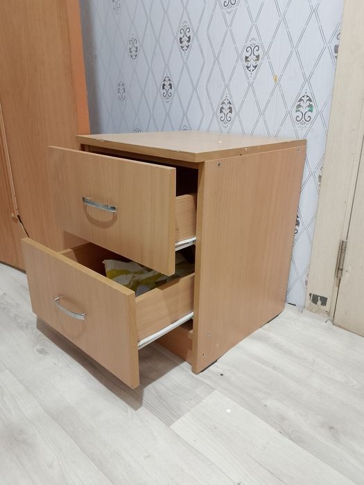 Срочно продам тумбочки