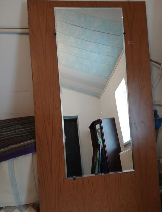 Зеркало большого размера