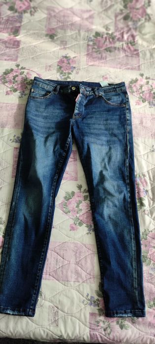 НОВИ Дънки DSQUARED / Jacob Cohen 39лв