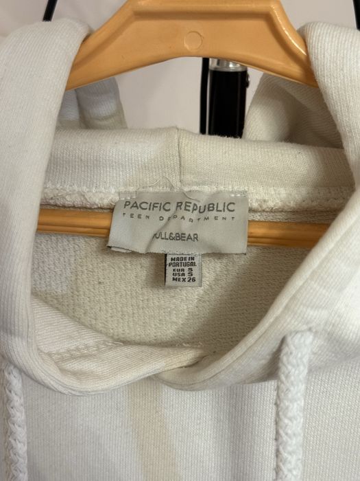 толстовка PULL&BEAR белая