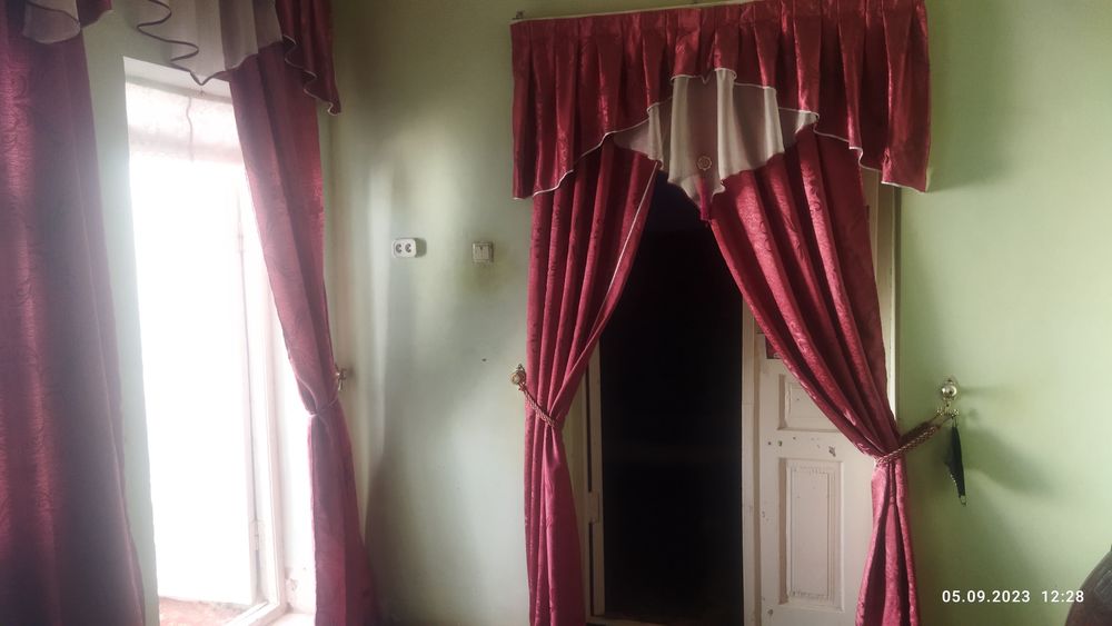 Ховли сотилади Эски шахарда