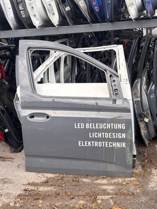 VW Caddy III/IV 2004-2020 • Предна дясна врата (необорудвана) 2бр.