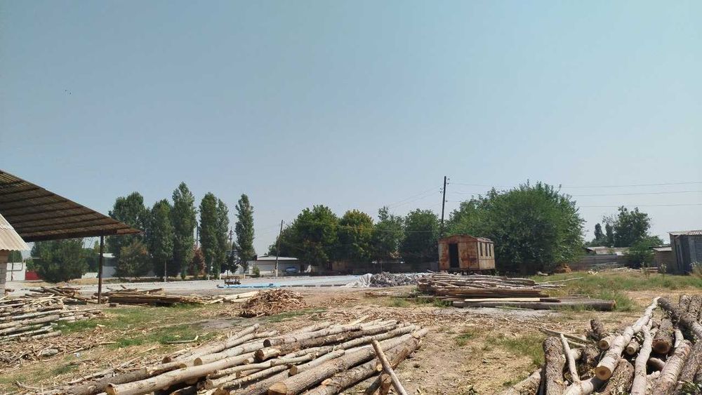 Жой сотилади 76 соток, тайёр бизнес ва жойи. шлакаблок, пилорама.