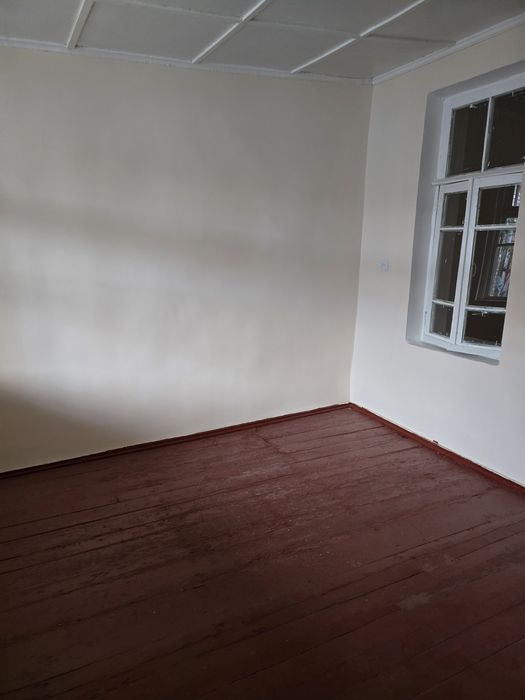 Когон шахар Жондор. 2 кучаси  ховле сотиладе