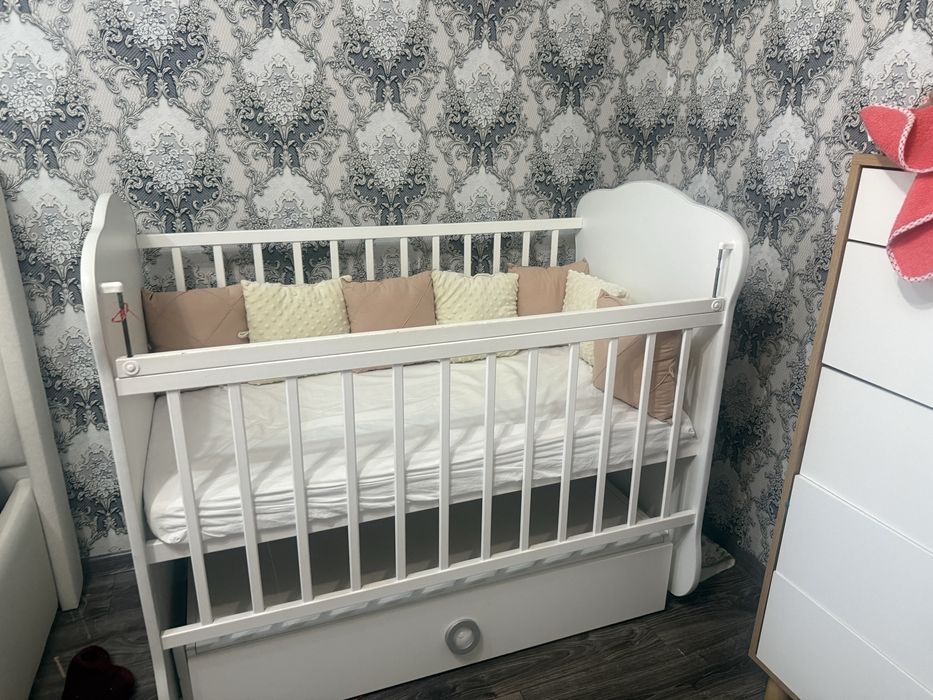 Продам детский кровать в комплекте бортики!