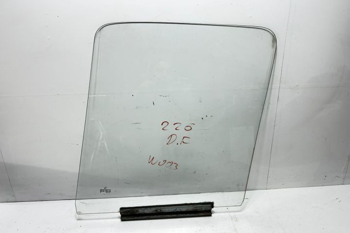 Geam dreapta fata Mercedes-Benz Sprinter prima generatie 903 (facelif