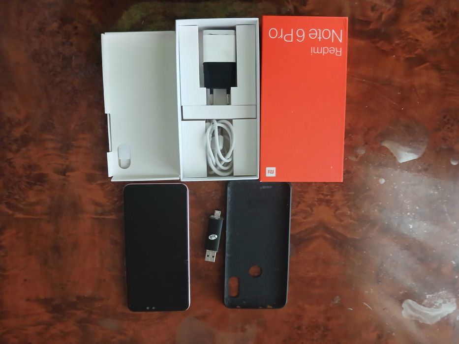 Telefon redmi 6 pro + korobka + chehol + amerikanskiy fleshka 8gbli