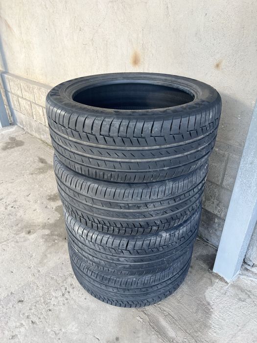 Шины летние 235.45.R18