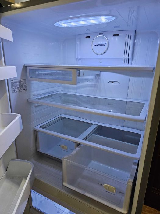 Холодильник Samsung, 470 литров