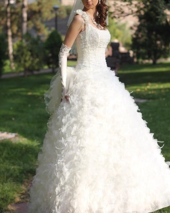 Платье свадебное