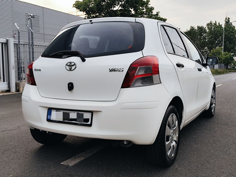 TOYOTA Yaris 2012 — imagine 4