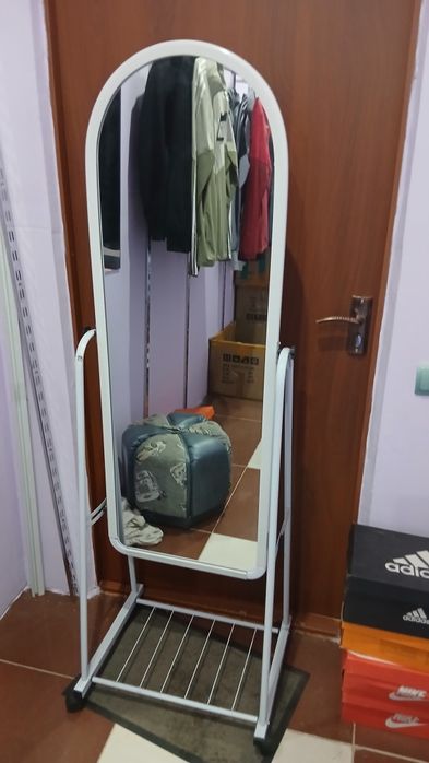 Зеркало на колёсах