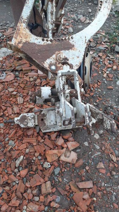 plug rotativ doua brazde