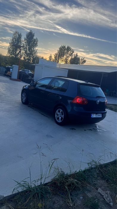 Golf 5 1.6 mpi!!