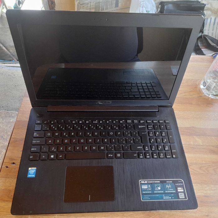 лаптоп asus x553m