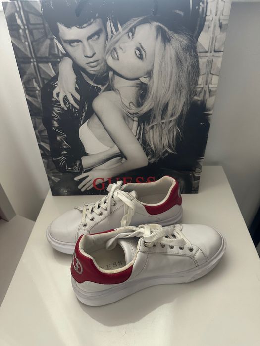 Оригинални маратонки Guess 39н