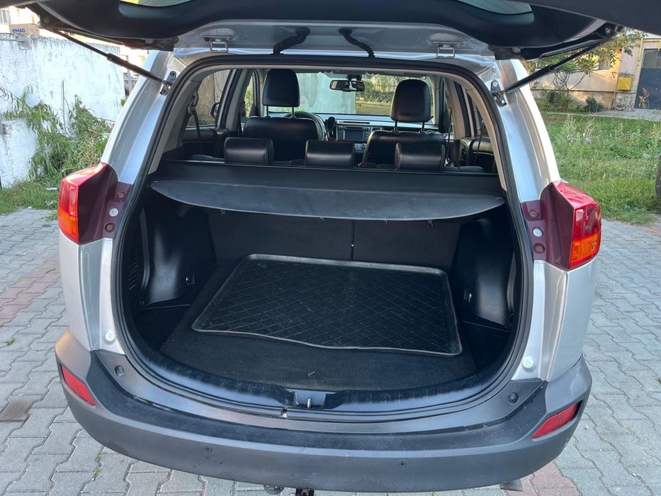 De vanzare toyota rav4 2013 2.2 diesel