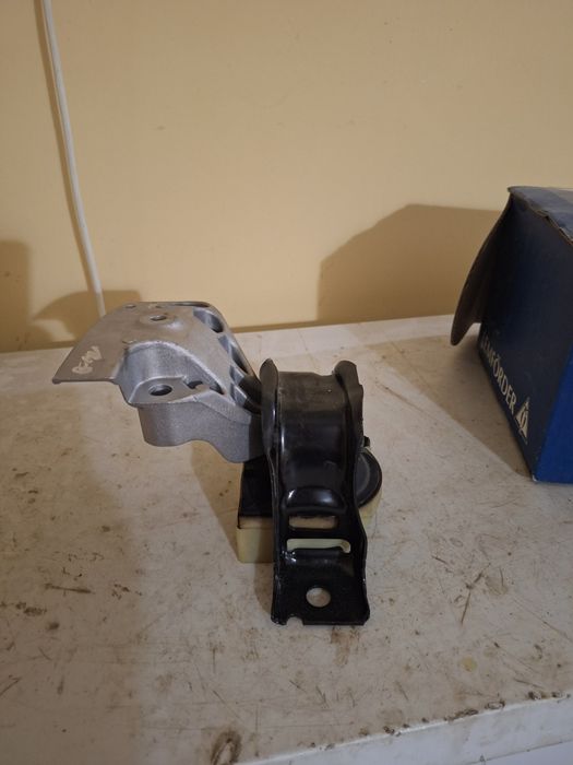 Запчасти на рено дастер