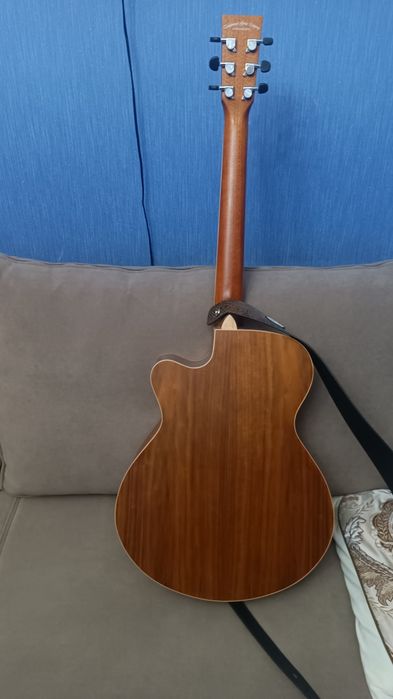 Акустическая гитара