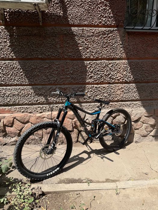 Продам Giant Trance 2017 M 27,5 (blue black)