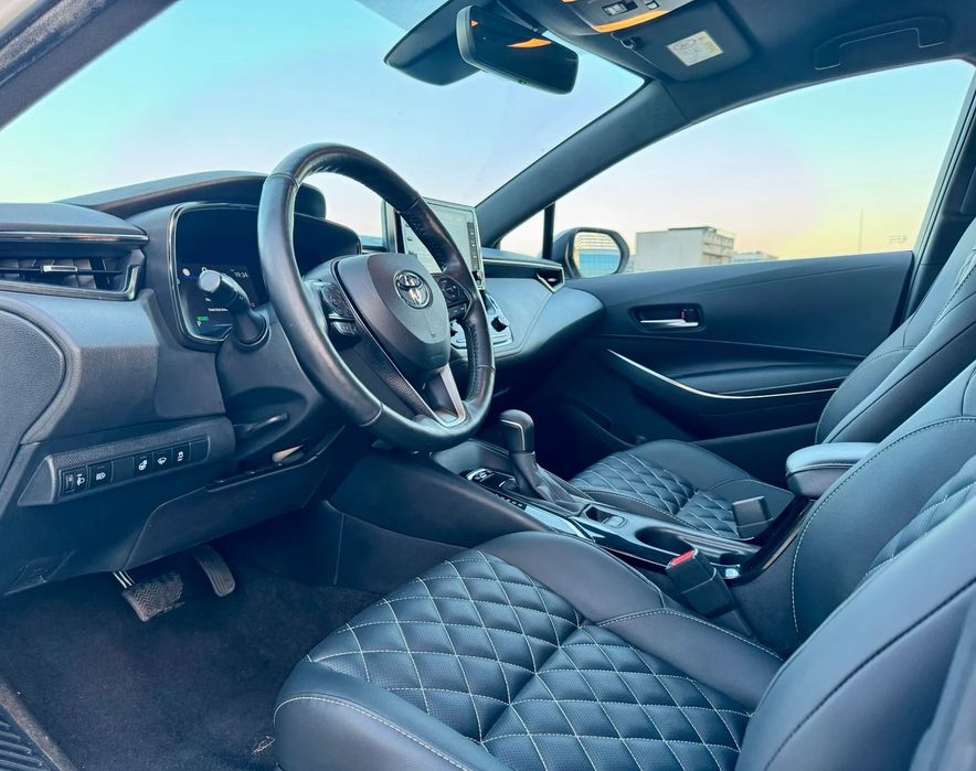 Toyota Corolla Piele carouri / Dotari maximale / Stare EXCELENTA