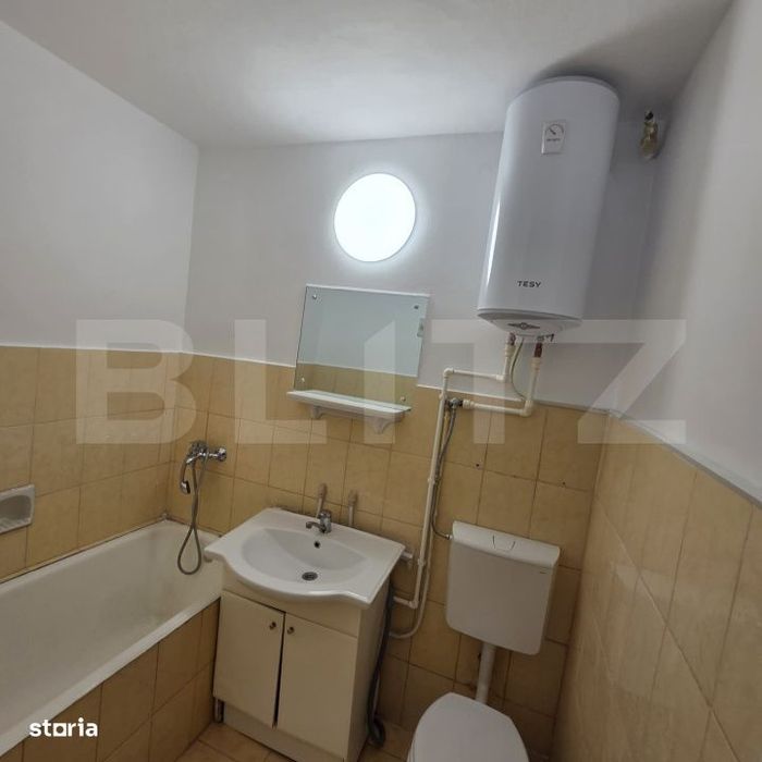 Apartament 3 camere, 60 mp, strada Albatros