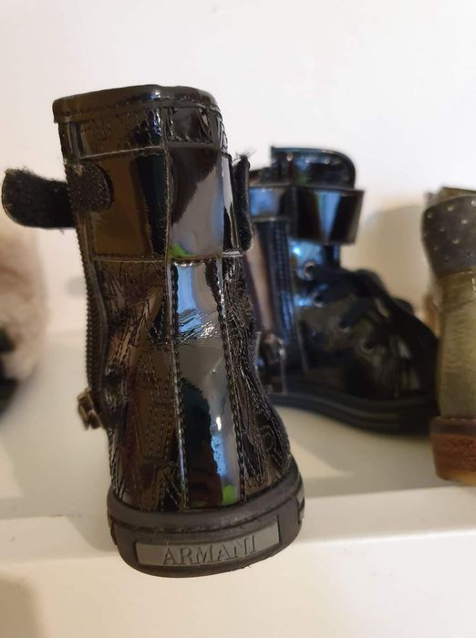 Emu Australia  ,Armani,Blumarine.Безпл.доставка
Armani -13.5см -80лв
B