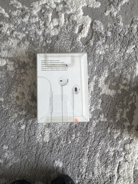 EarPods Apple Model cu Cablu