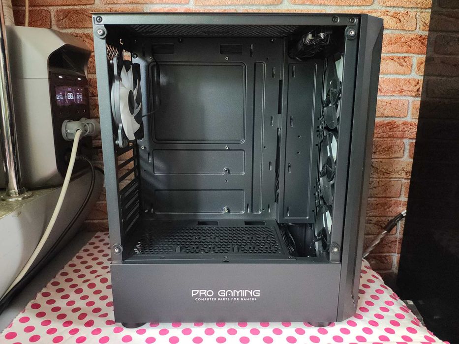 Carcasa PC Pro Gaming Diamond Black.