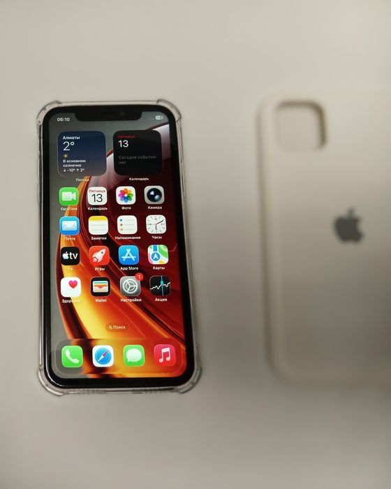 iPhone 11,          .