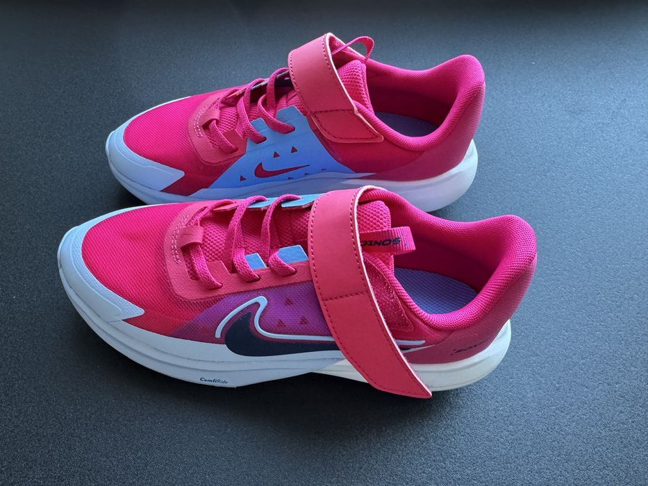Nike маратонки Sonic Fly 33,5