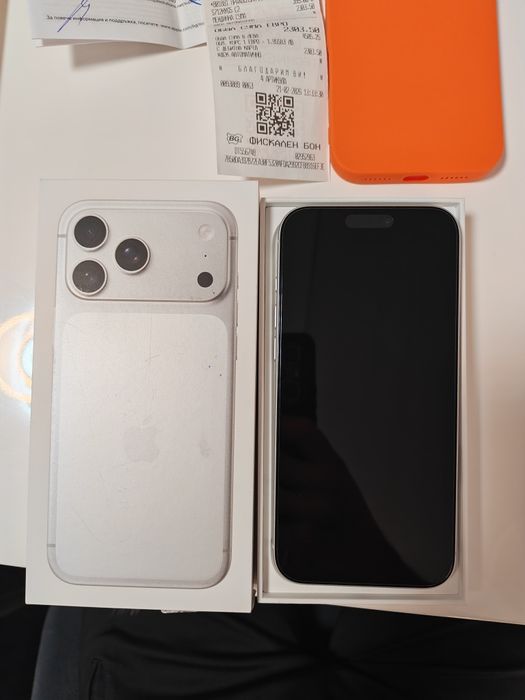 iPhone  17 pro Max Silver 256gb