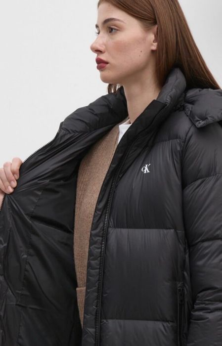 Яке Calvin Klein S размер