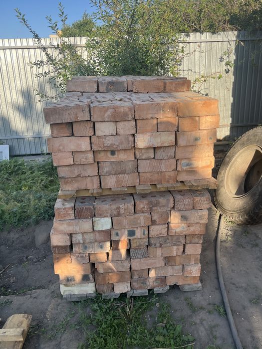 Красный кирпич новые